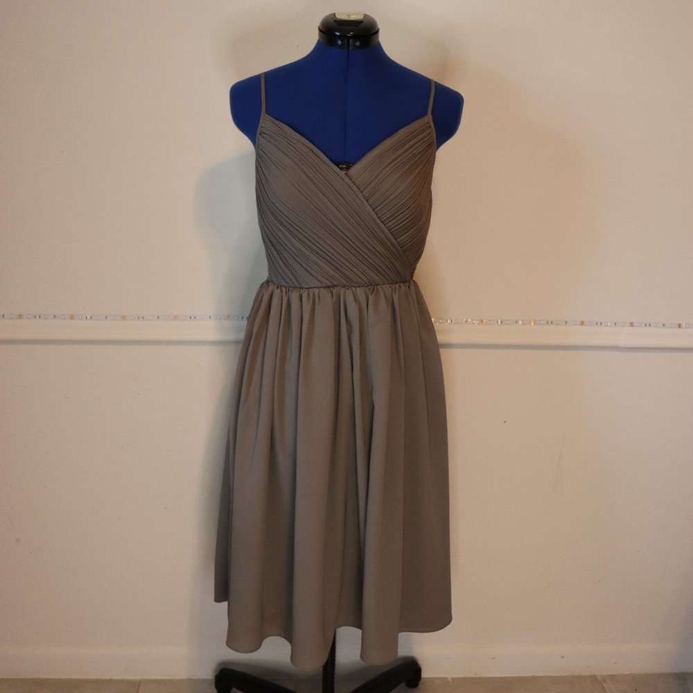 Banana Republic cute gray strap dress